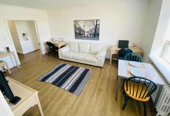 Private Bedroom / Shared Bathroom - Image 15