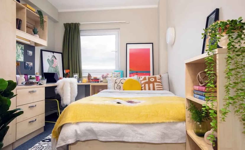 Premium Range 2 Ensuite - Image 1
