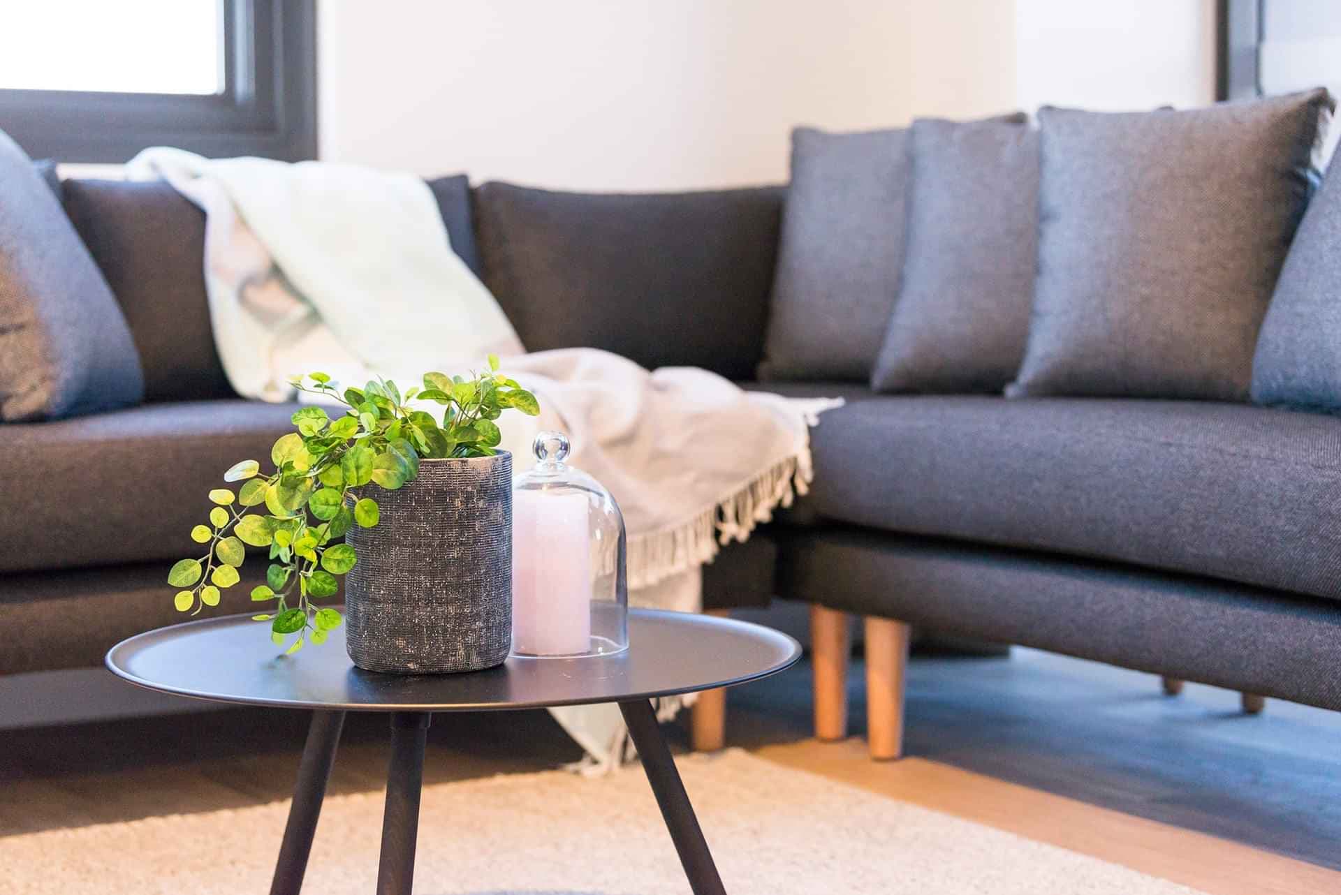 6 Bedroom Ensuite, Queen Bed - Image 10