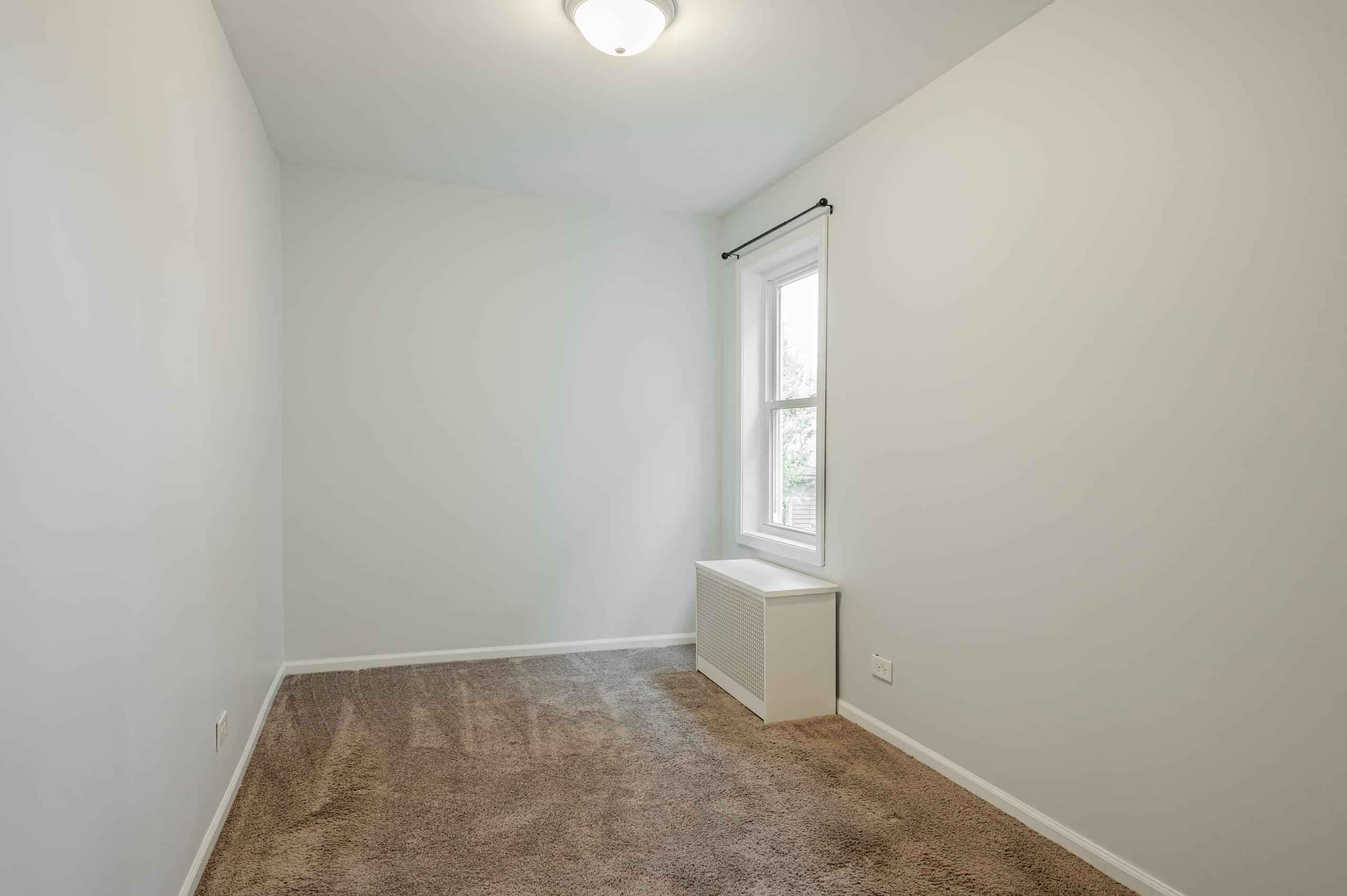 #1629C : Logan Square - Image 11