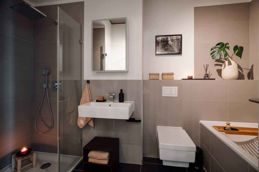 1 Bedroom 1 Bath Apartment - Image 10