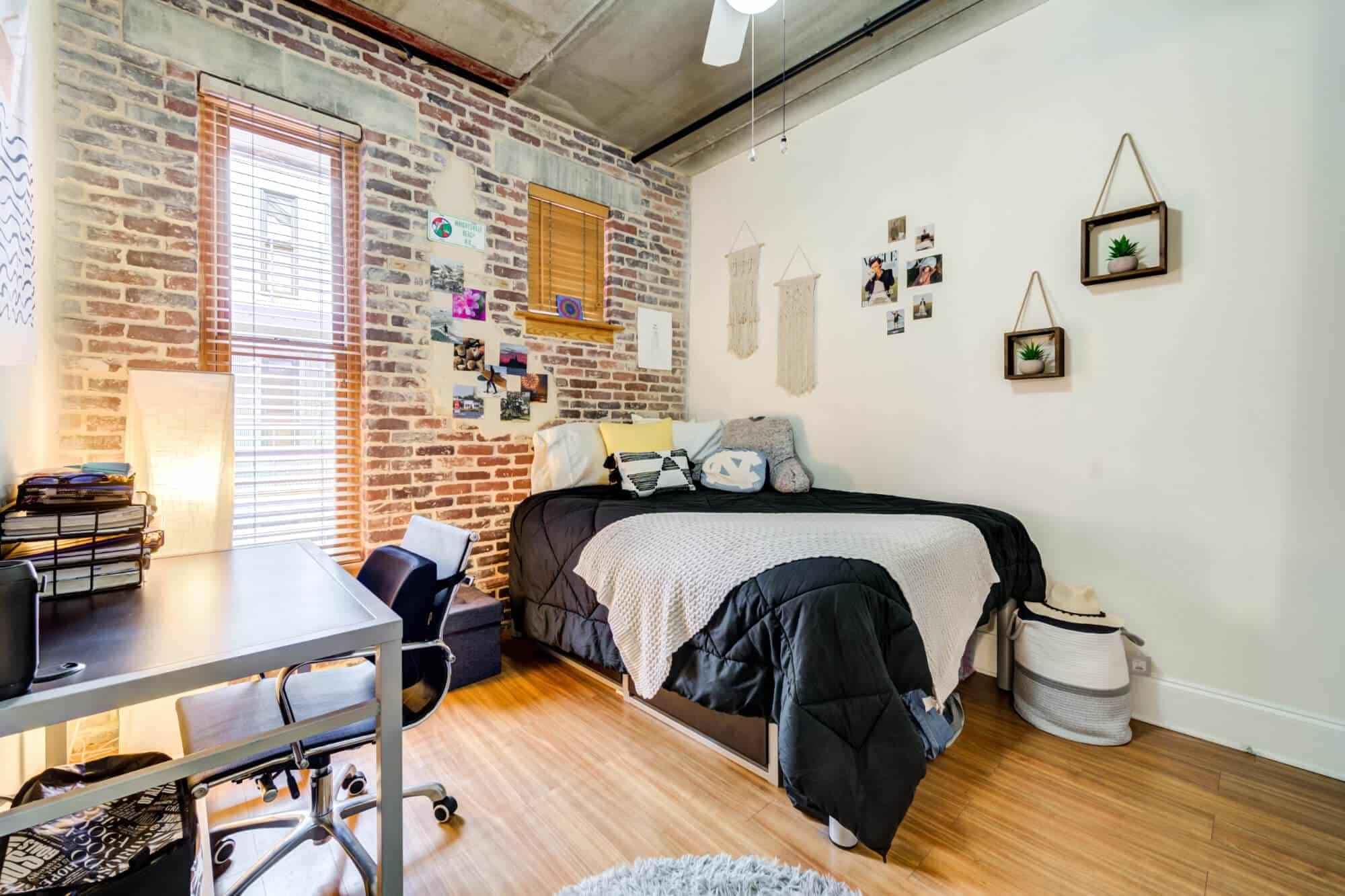 Private Room (4 Bed - 2 Bath) - Image 11