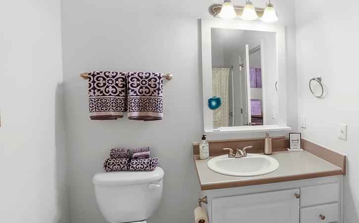 Private Room - Annex (3 Bed - 3 Bath) - Image 6