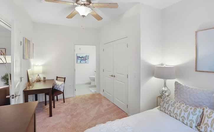 Private Room - Annex (3 Bed - 3 Bath) - Image 11