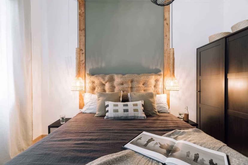 3 Bedroom 2 Bath Apartment  - Image 9