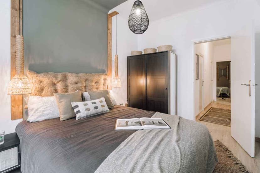 3 Bedroom 2 Bath Apartment  - Image 1