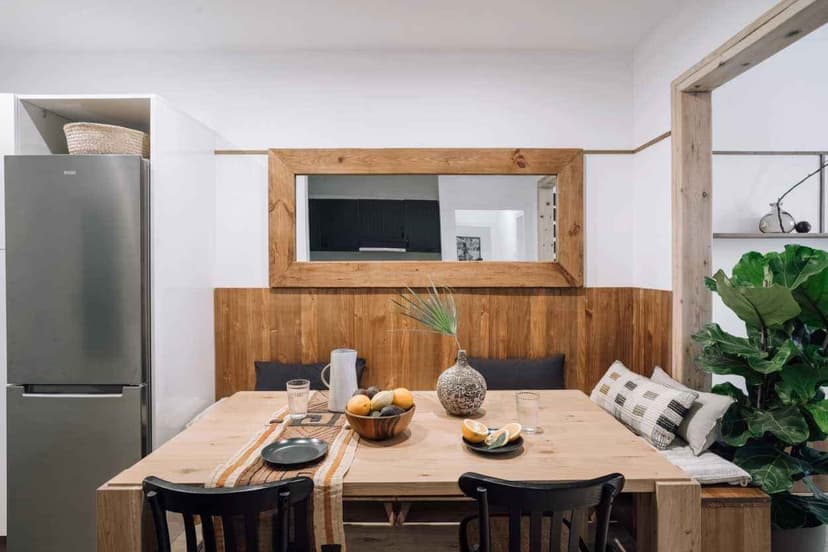 3 Bedroom 2 Bath Apartment  - Image 5