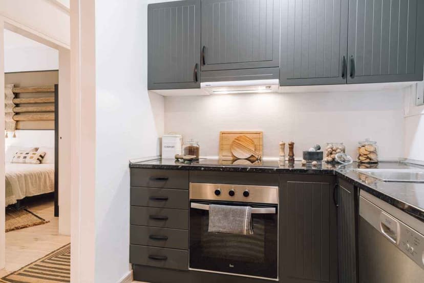 3 Bedroom 2 Bath Apartment  - Image 11