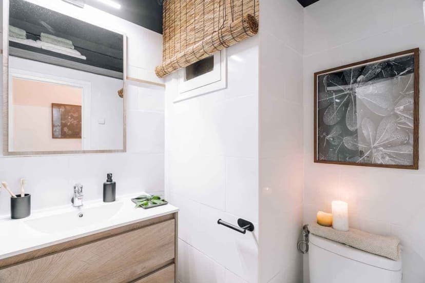 3 Bedroom 2 Bath Apartment  - Image 3