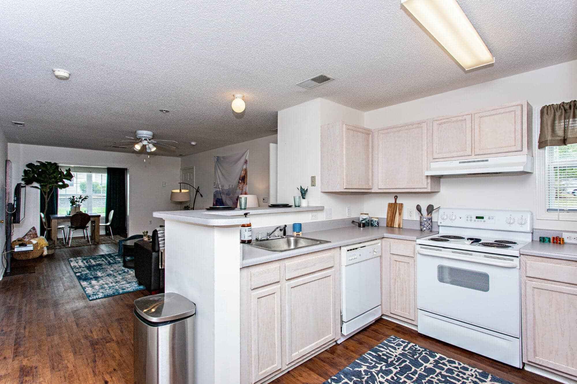 Private Room (4 Bed - 4.5 Bath) - Image 11