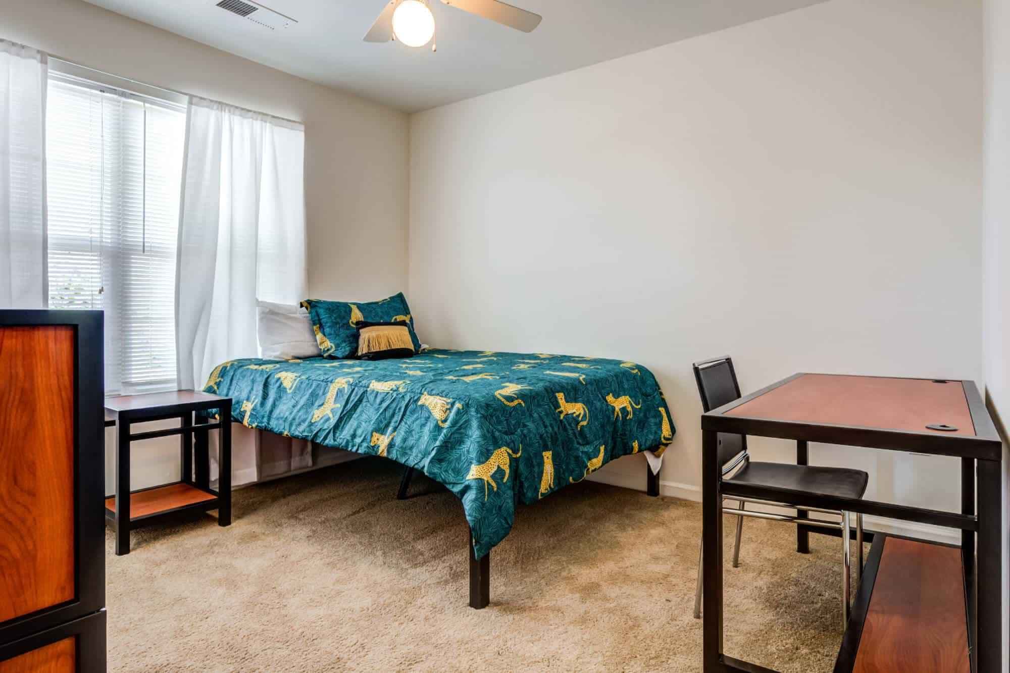 Private Room (4 Bed - 4.5 Bath) - Image 17