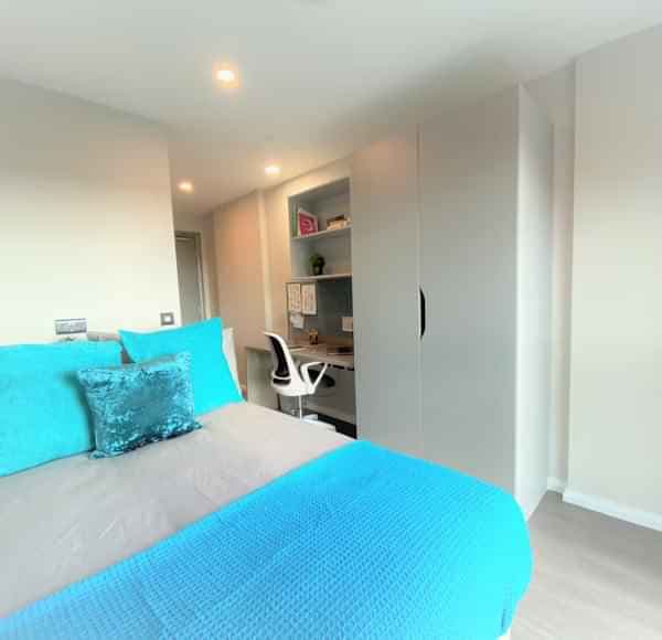 Ensuite Bronze - Cathedral View