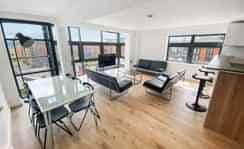 Single Room - Image 3