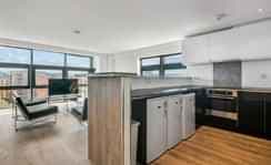 Single Room - Image 6