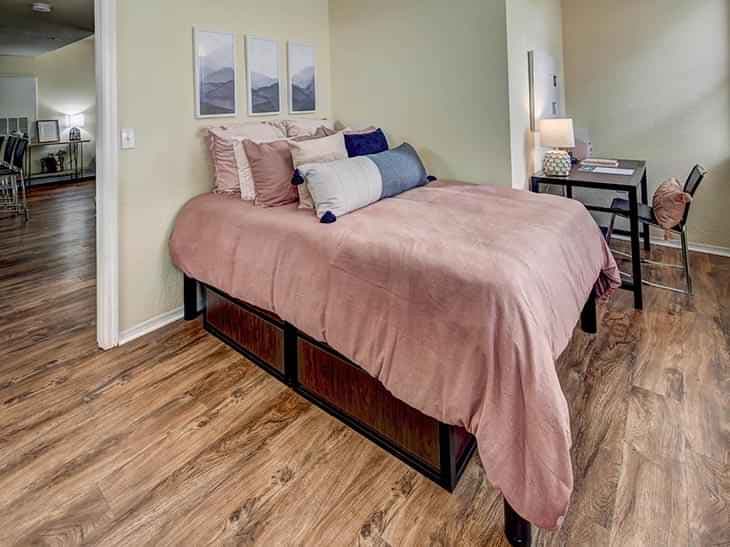 1 Bed - 1 Bath - Image 1