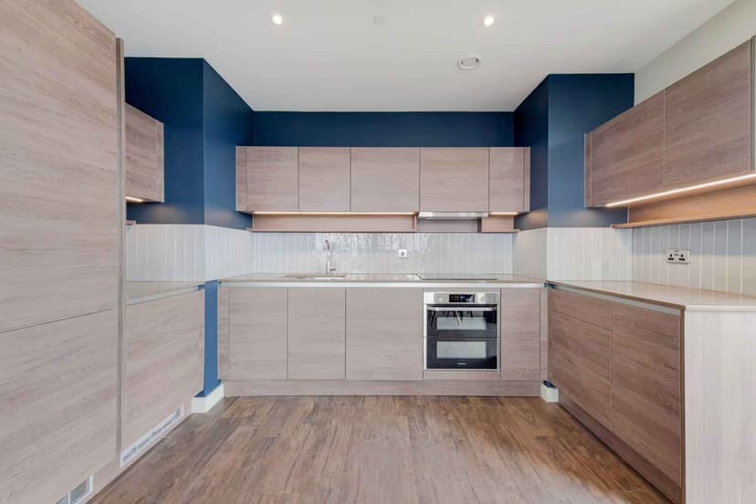 3 Bedroom Apartment - Image 4