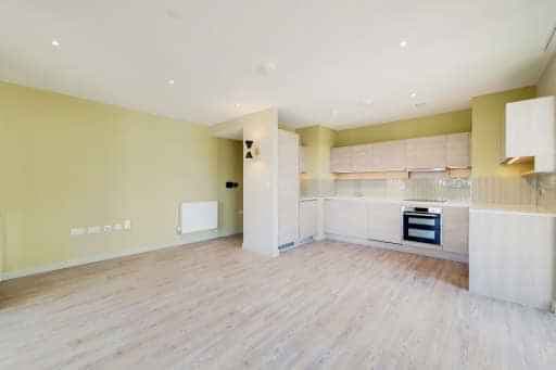 3 Bedroom Apartment - Image 7