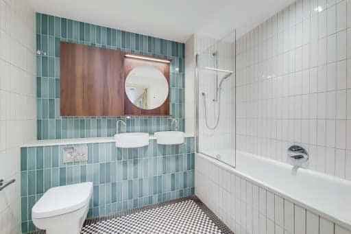 2 Bedroom Apartment - Image 2