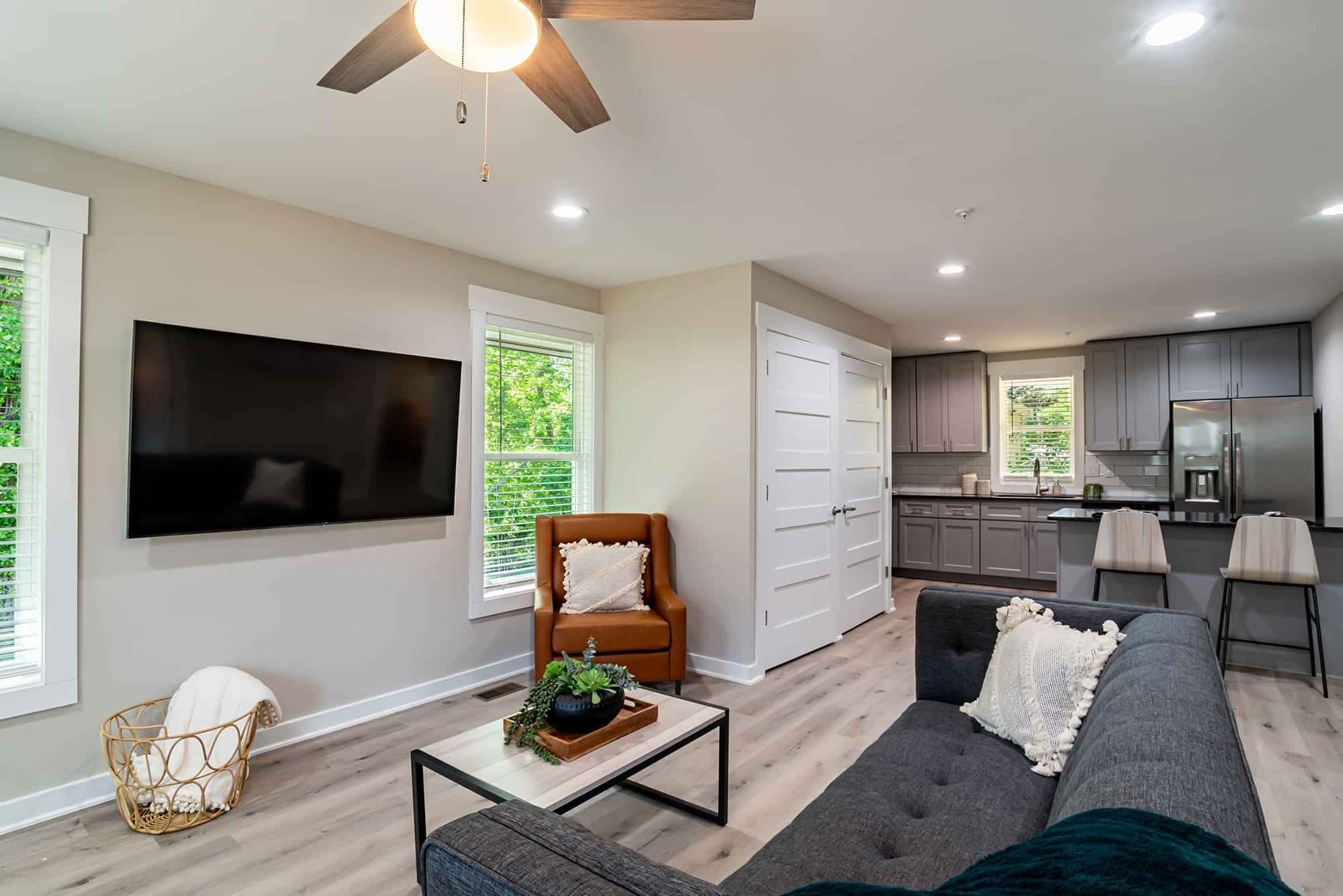 Private Room - C4 (3 Bed - 3 Bath) - Image 3