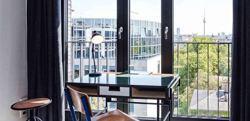 Studio - (Penthouse) - Image 2