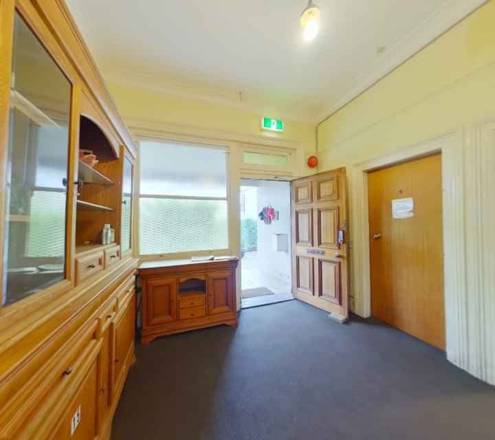 Room 3 - Image 2