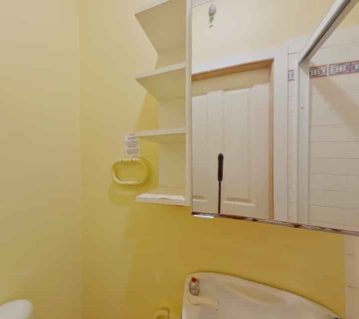 Room 3 - Image 7