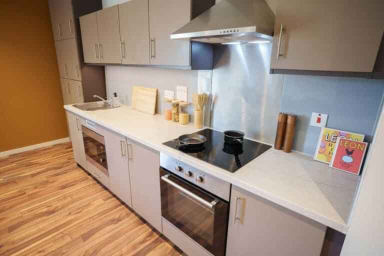 Classic En-suite - Image 3