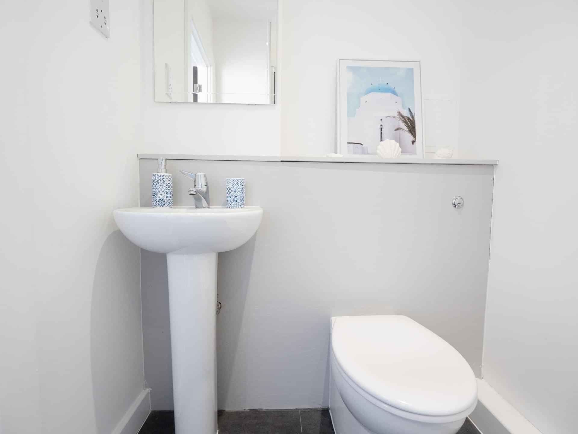 Platinum Ensuite - Image 2