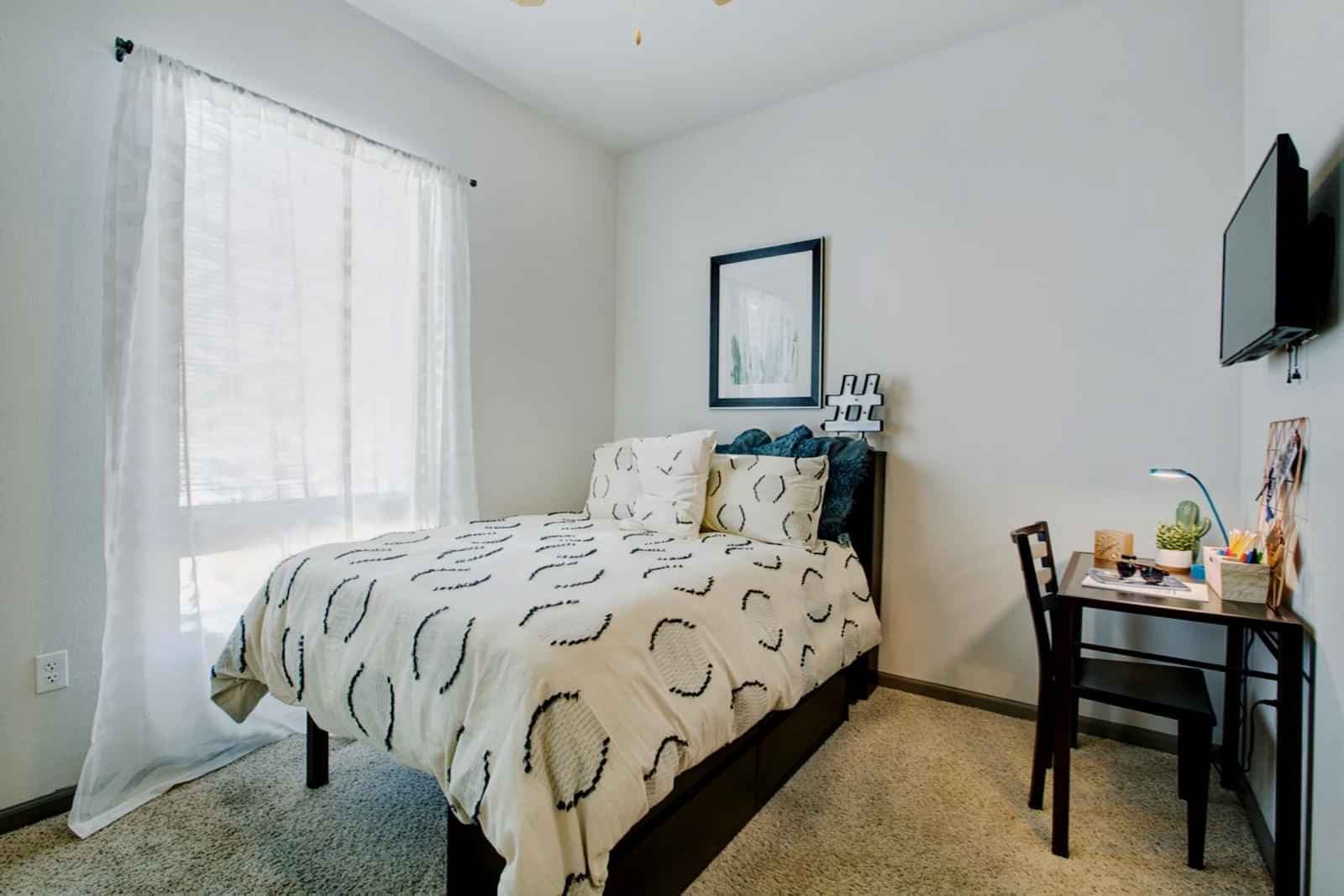 Private Room - Private Bath (4 Bed - 4 Bath) - Image 1