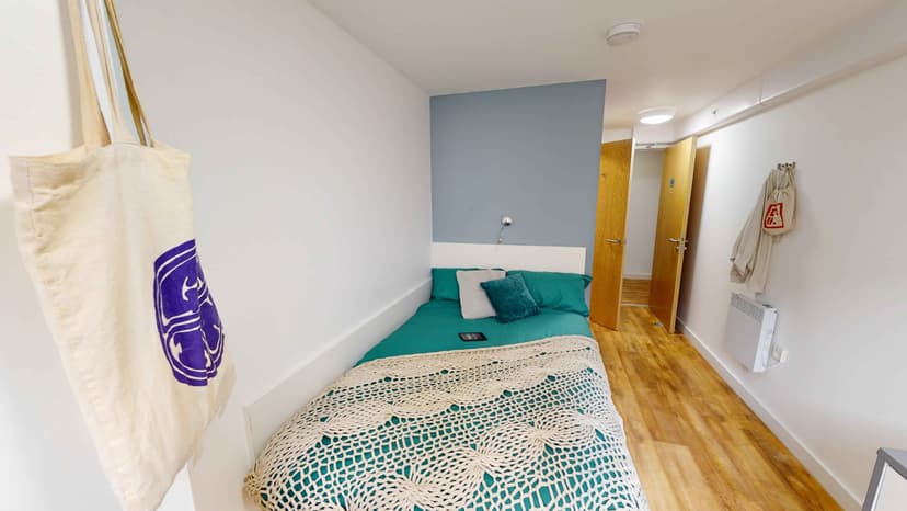 Classic Ensuite - Image 5