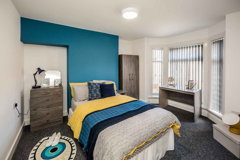 House Share - Image 5