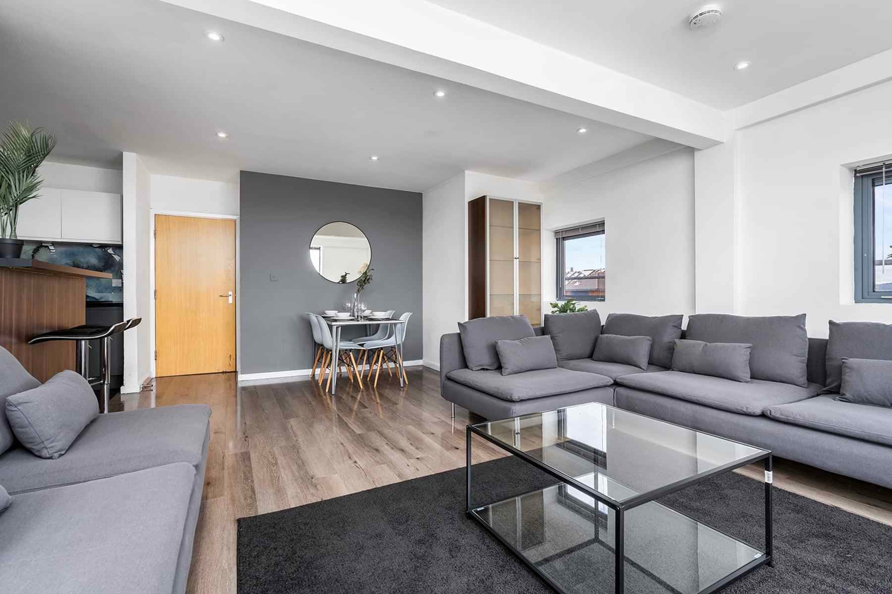 7 Bed Penthouse - Image 4