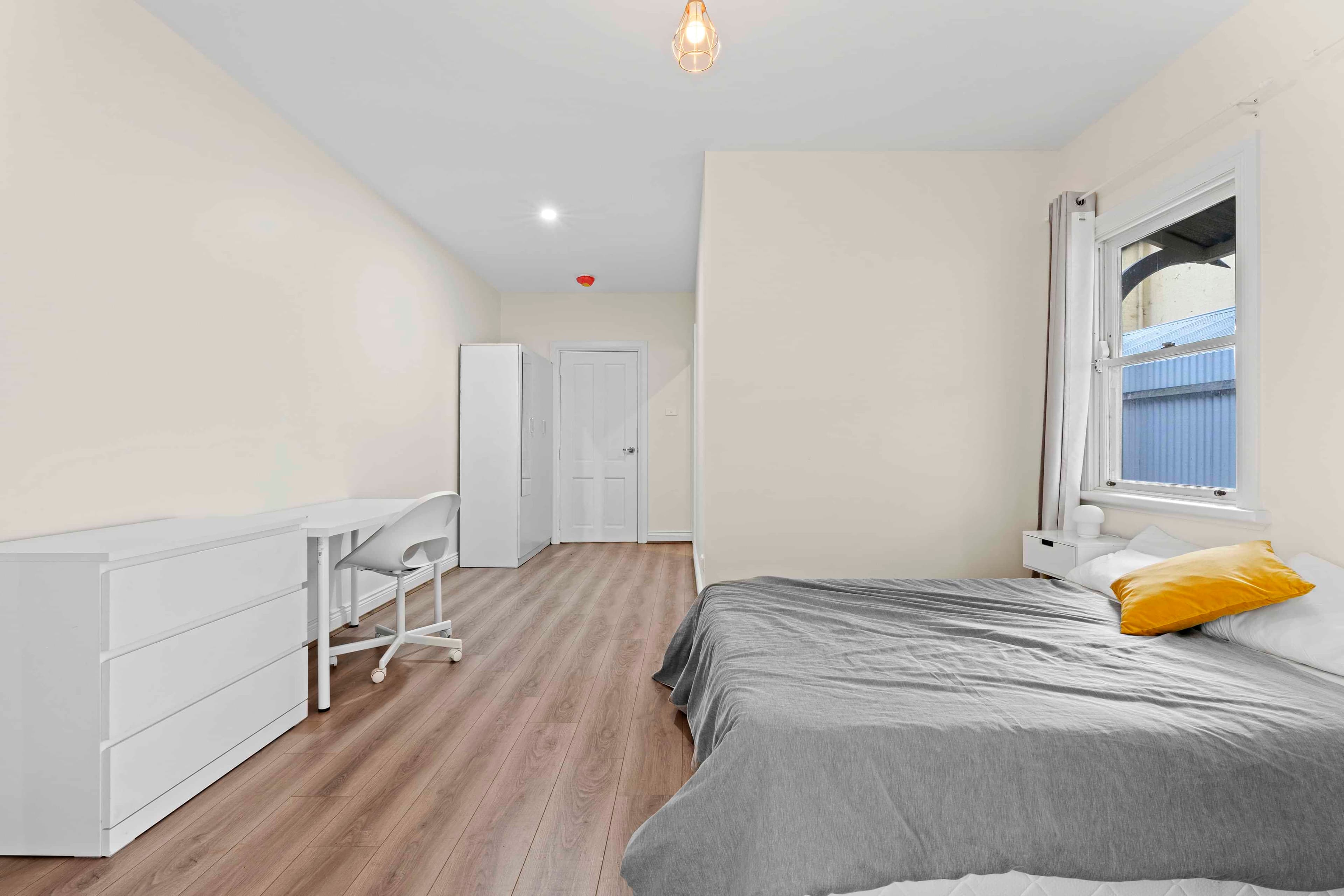 Room 3 Bed 2 (Twin Room) - Image 1