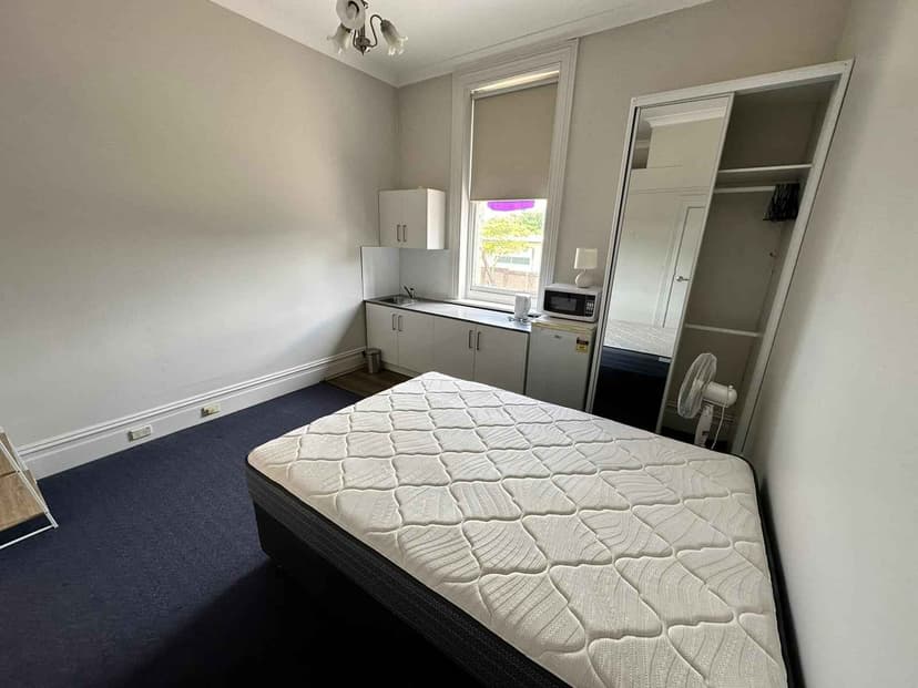 Room 4 - Image 1