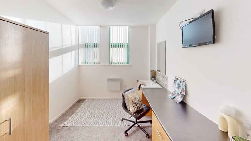Standard Room - Image 2