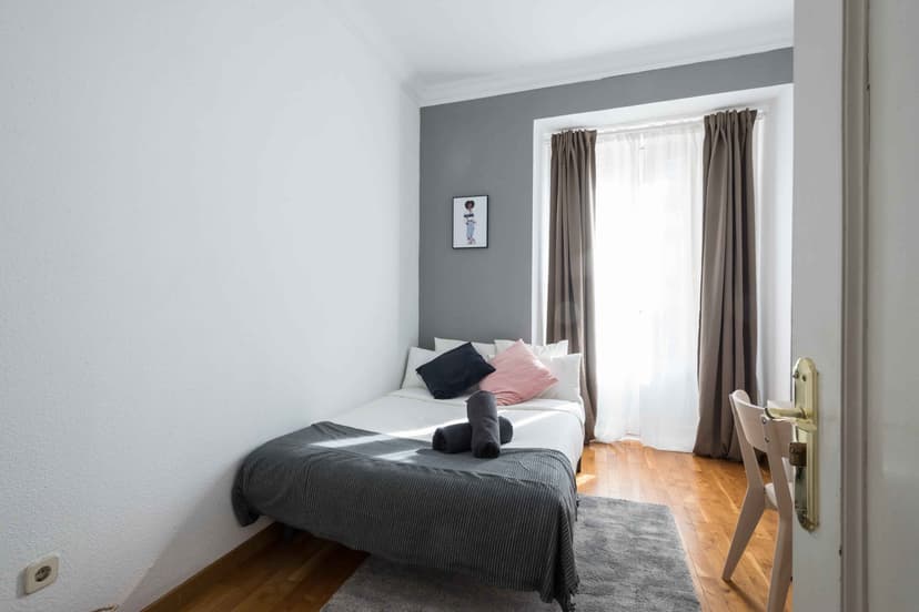 Private Room (13 Sqm) - Image 7