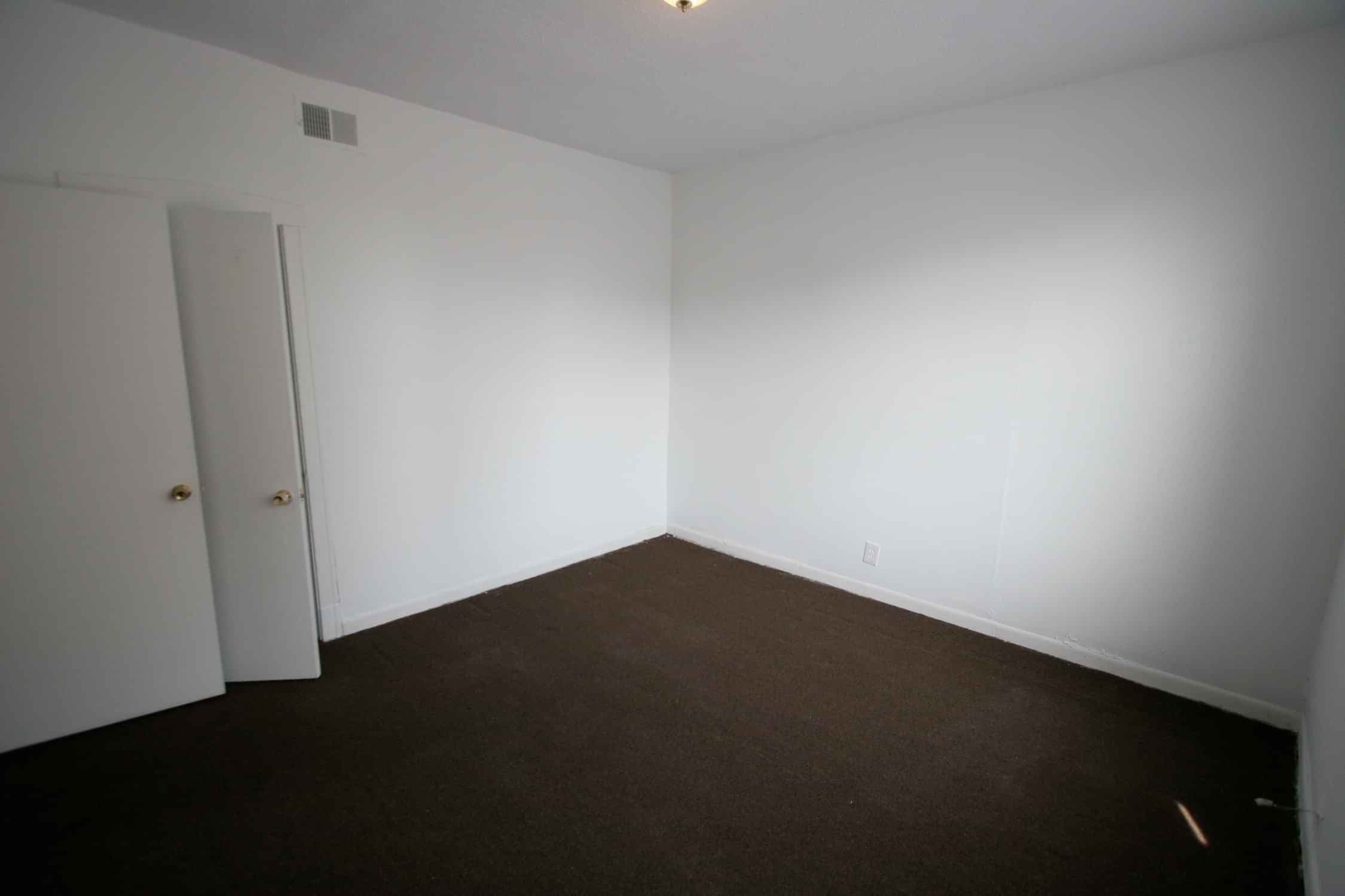 3 Bed - 1 Bath - Image 11