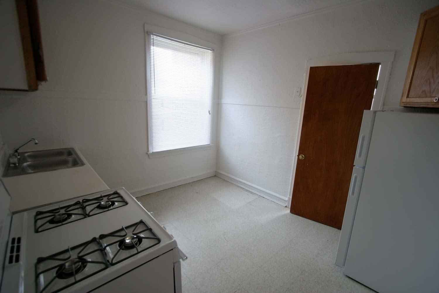 3 Bed - 1 Bath - Image 9