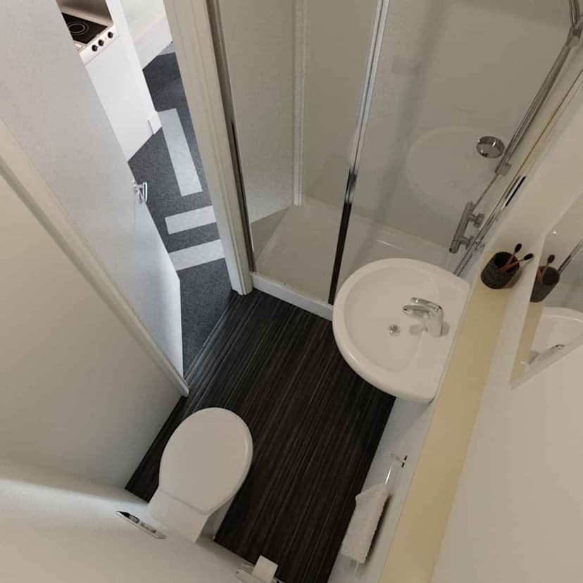 Standard Studio Apartment - Image 4