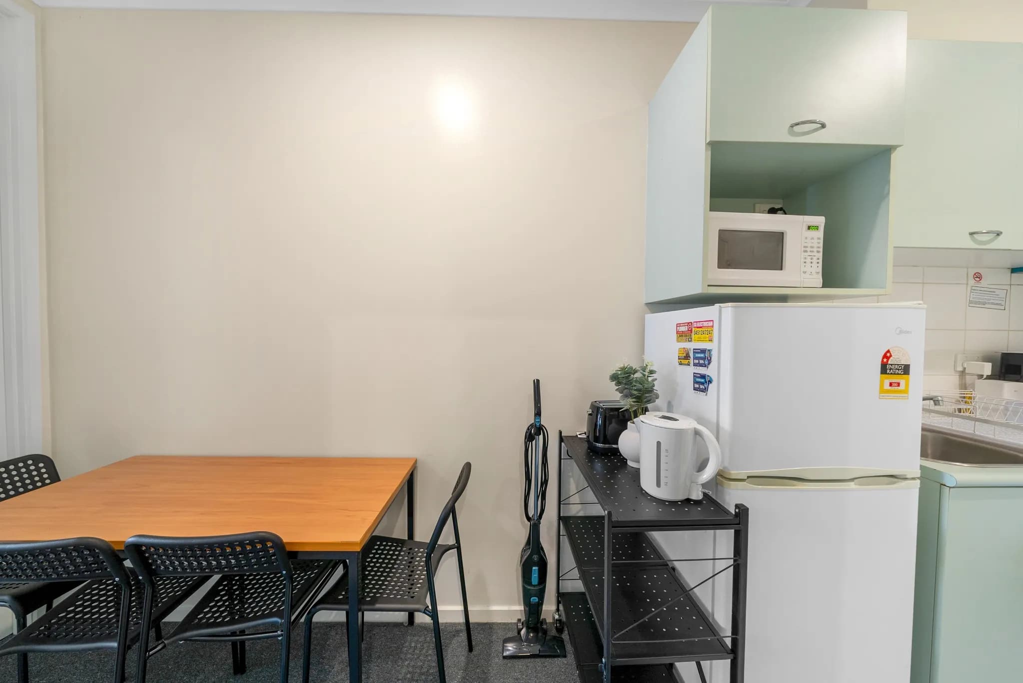 1 Single - Private Room - Image 5