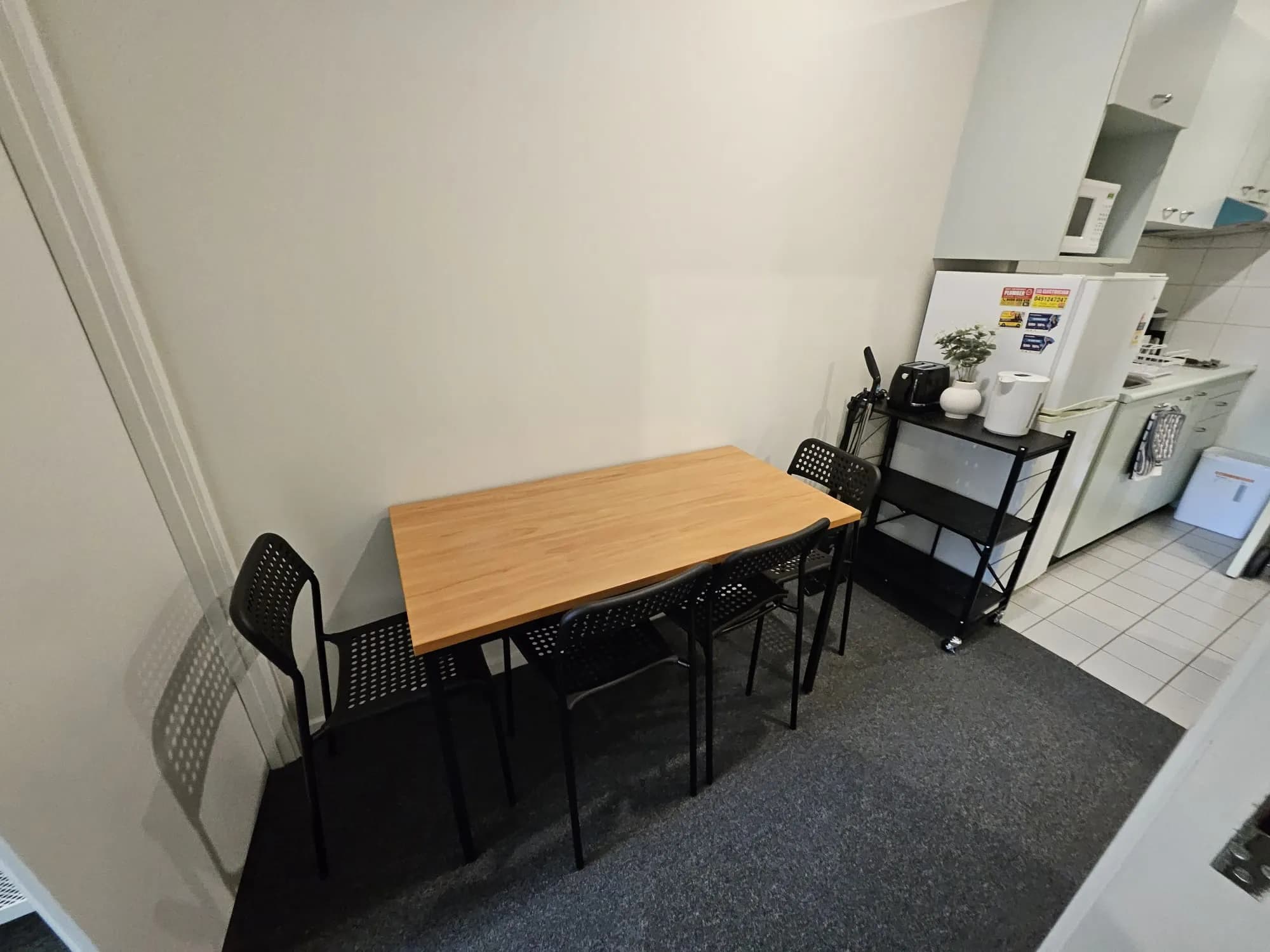 1 Single - Private Room - Image 6
