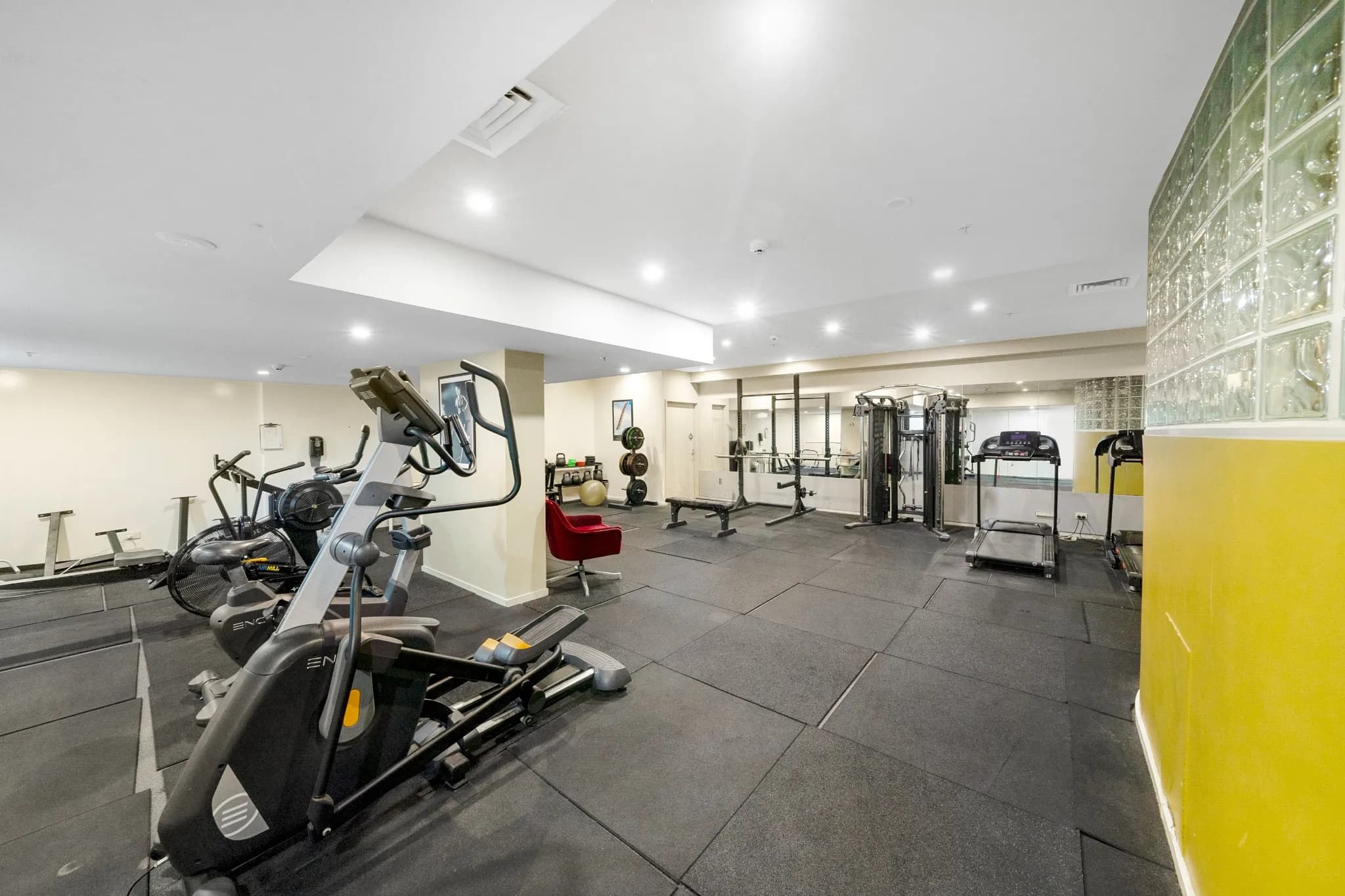 1 Single - Private Room - Image 10