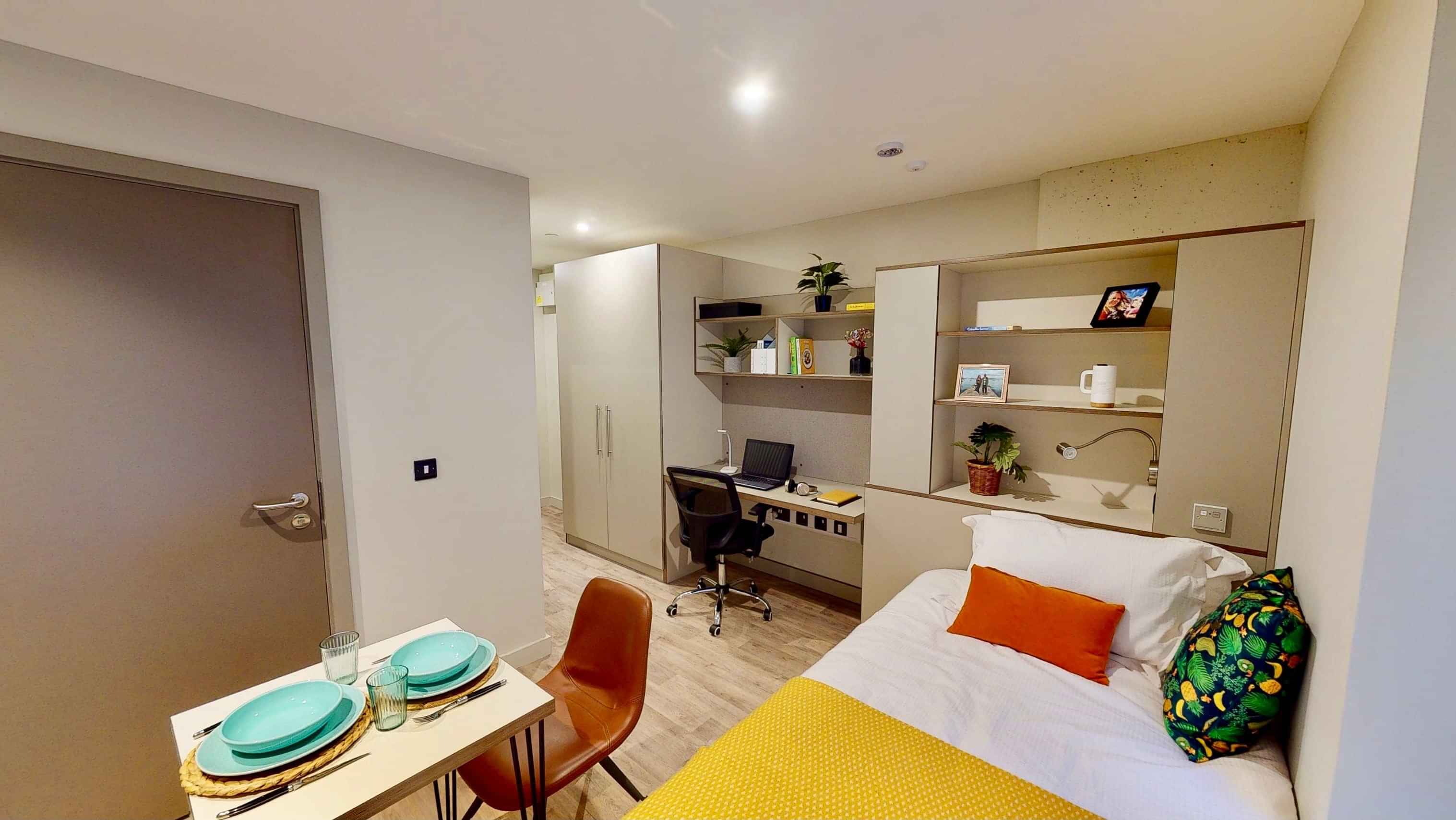 LIV Student Belfast, Belfast - 1