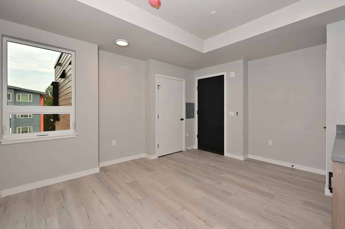 Clara Apartments, Seattle - 1