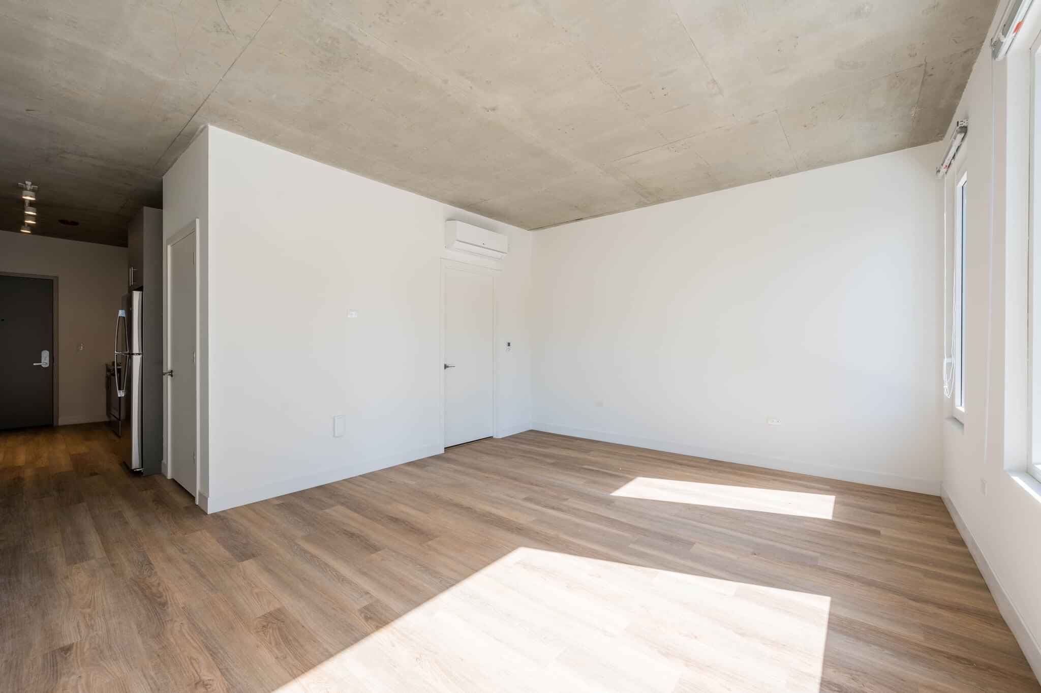 Private Room (2 Bed 2 Bath)